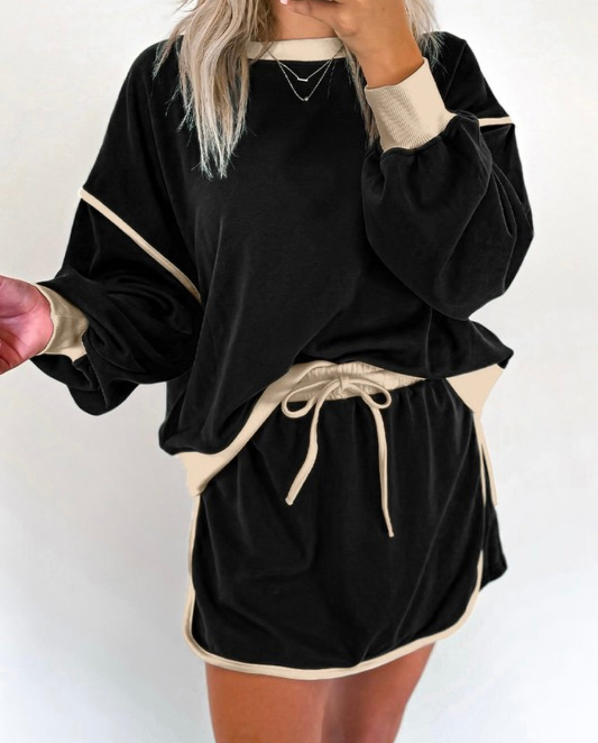 Black/Ivory Set