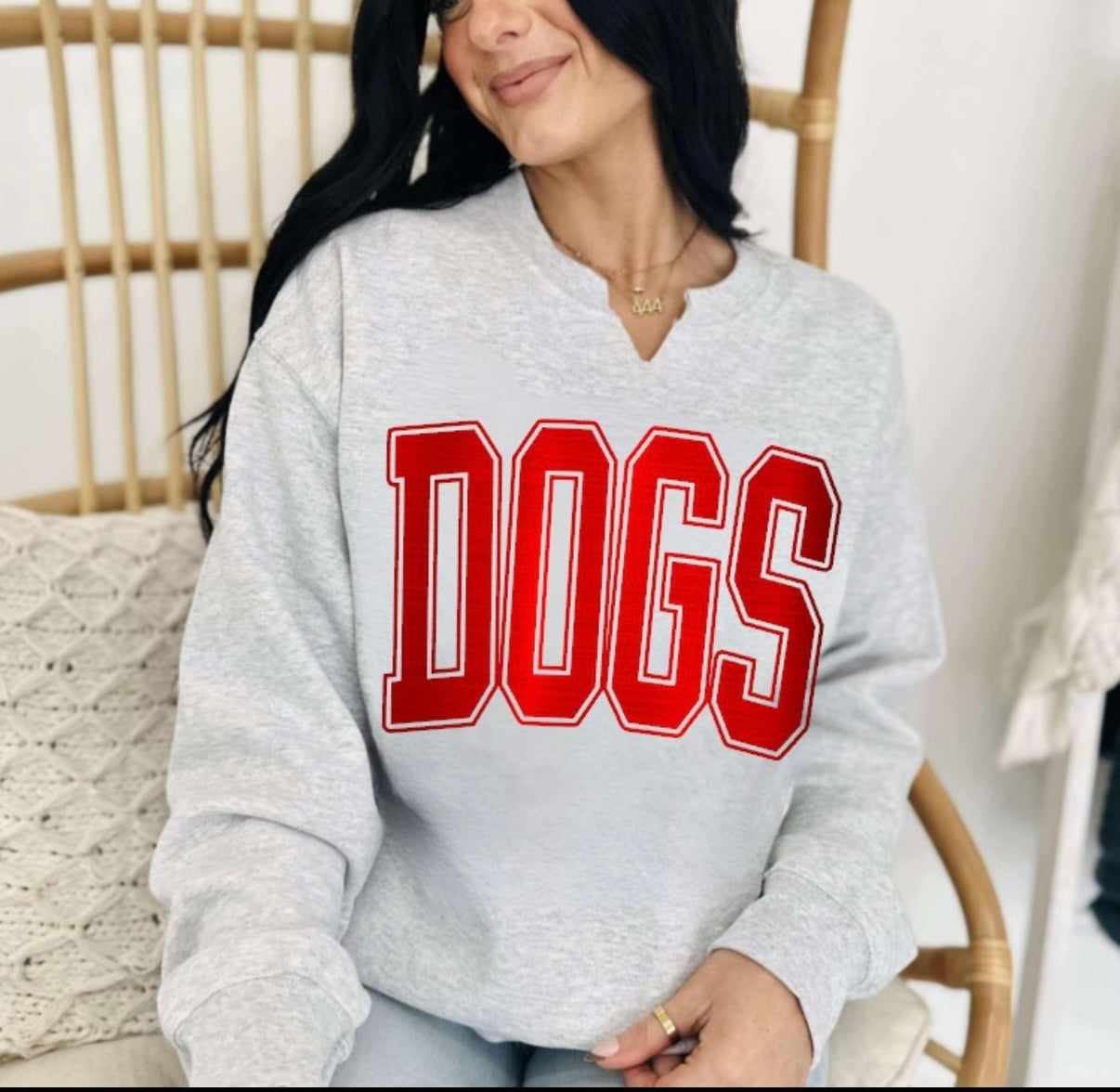 Raw Cut V-Neck Dogs Sweatshirt