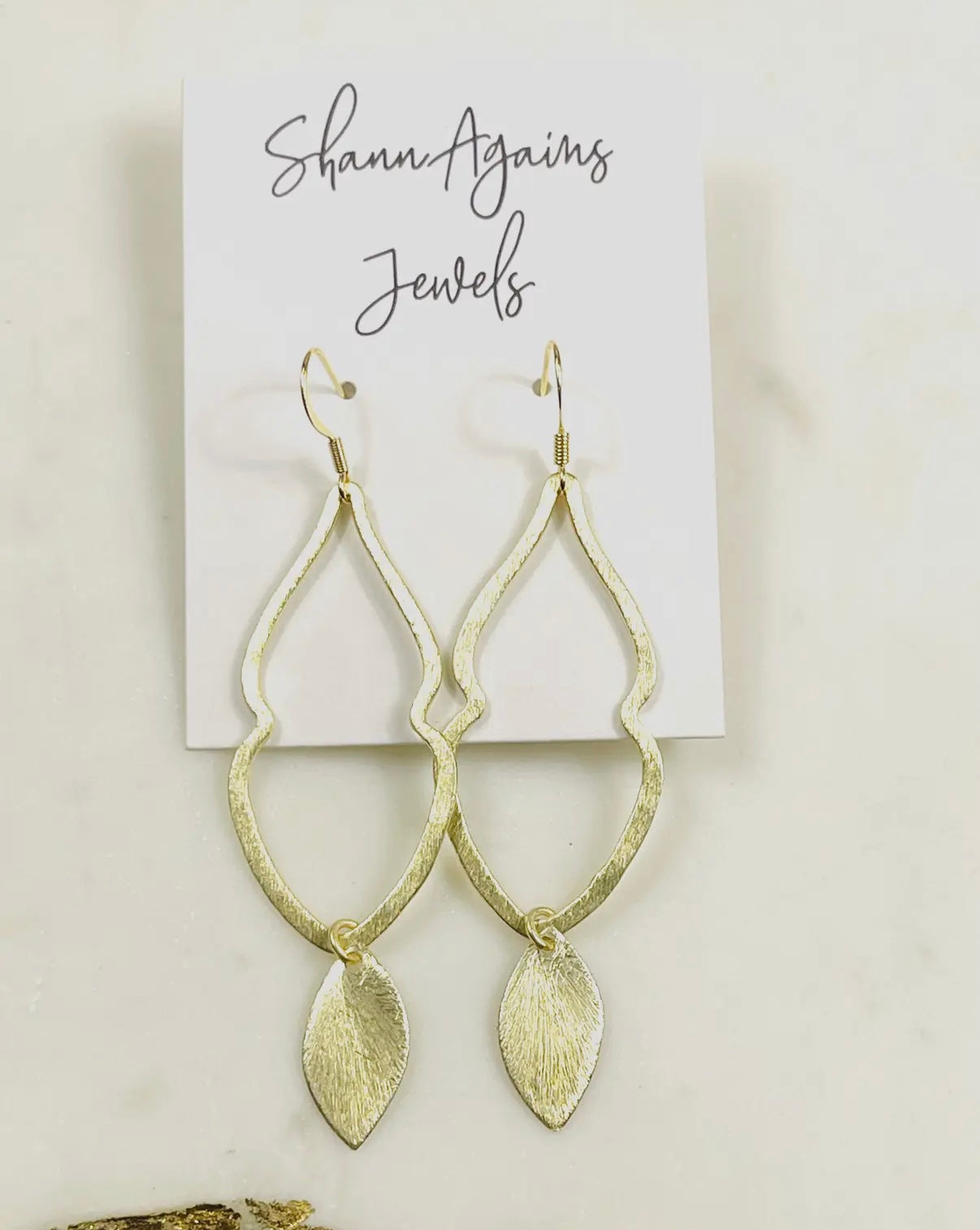 Lightweight gold dangle earrings