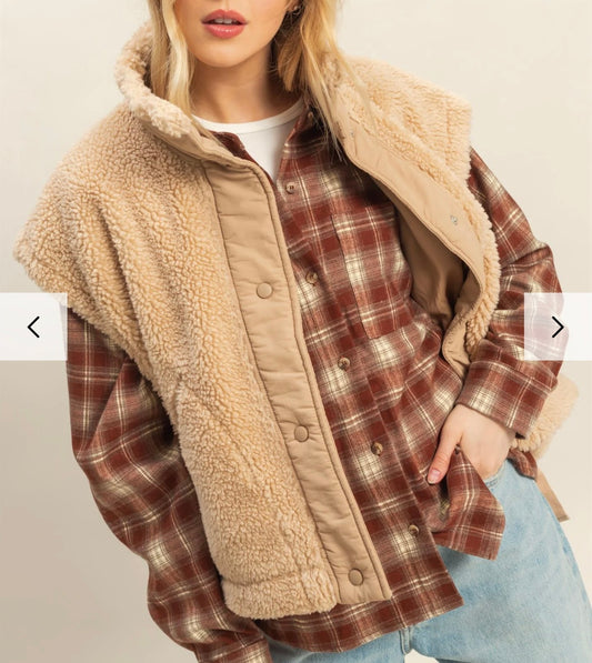 Camel Sherpa vest